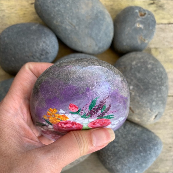 Painted Rock Flowers - Picture 5 of 7